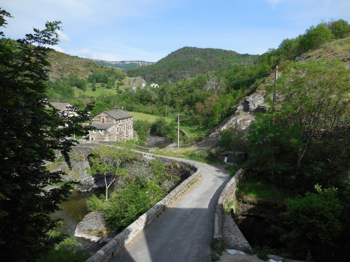 Auberge Du Tarnon Les Vanels Exterior foto